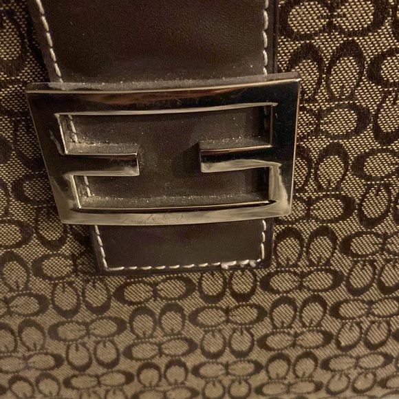 Gucci like bag in brown and tan with magnetic buckle - Picture 6 of 10